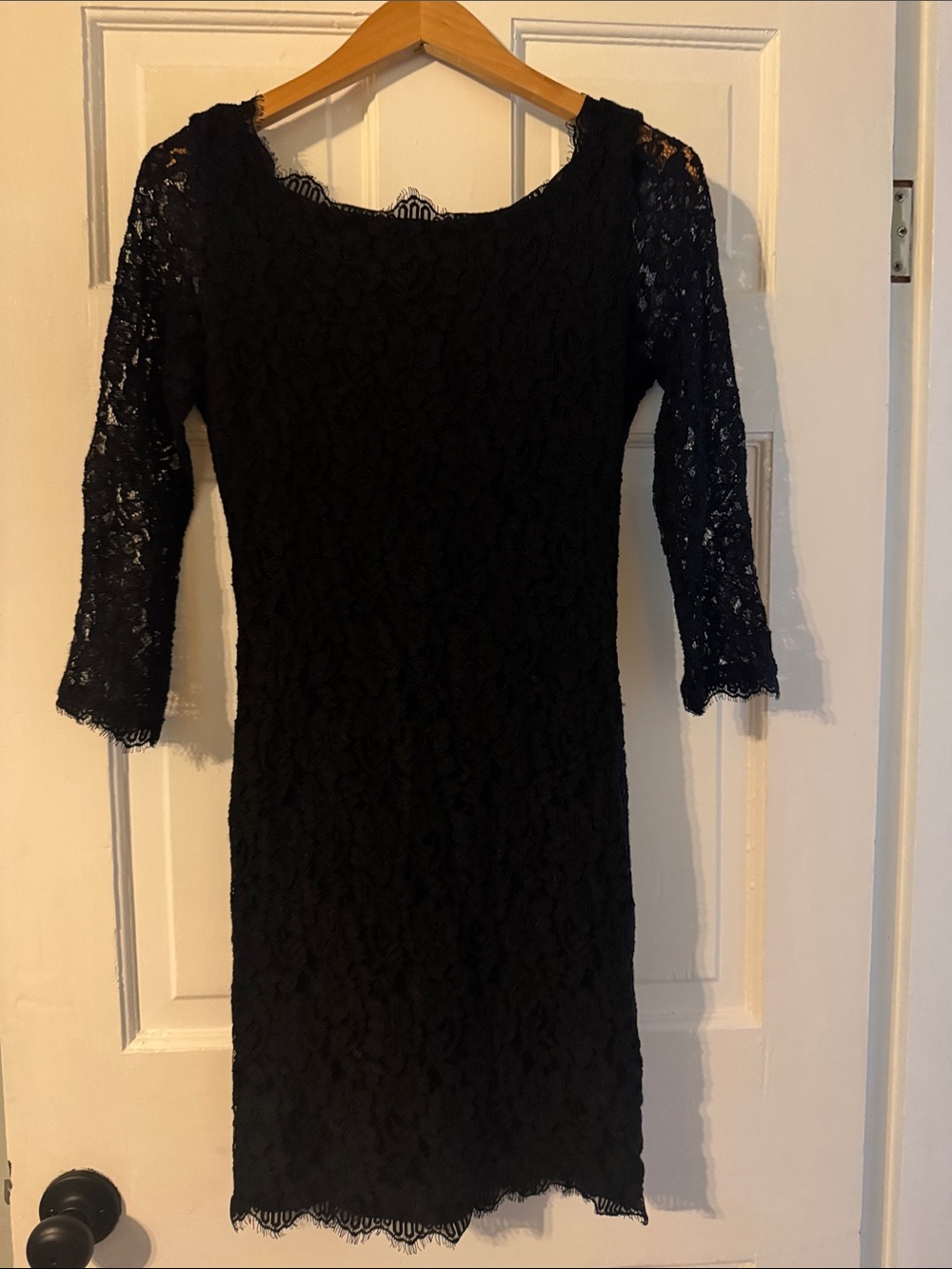 Diane Von Furstenberg Black Lace Long Sleeve Sheath Dress with Scalloped Hem